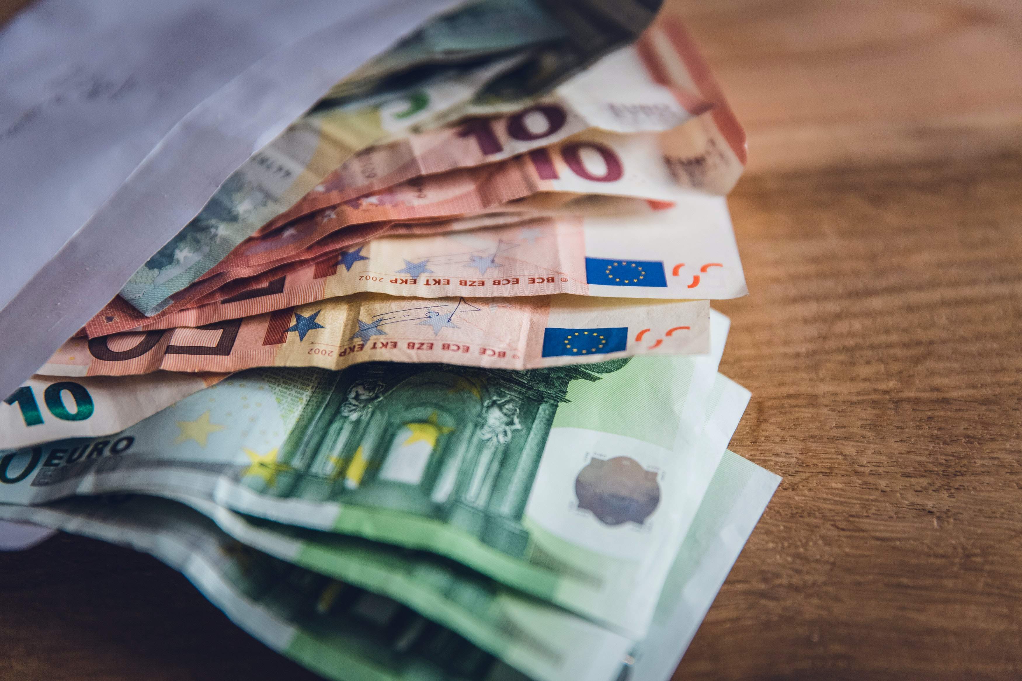 Od 2023. veća minimalna zarada, a opterećenje poslodavca se smanjuje
